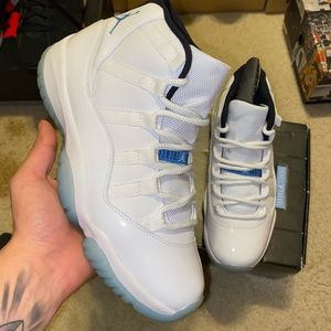 Jordan 11 Legend Blue